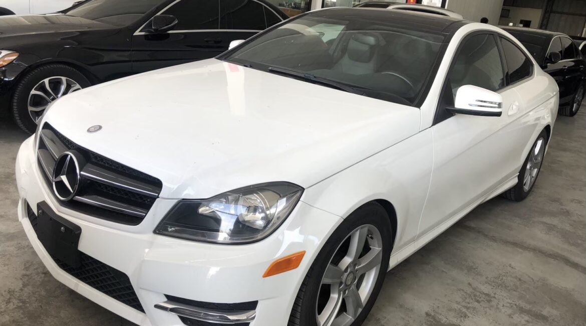 LINE ALBUM 15式C250 COUPE 79145miles 369627 220817 9